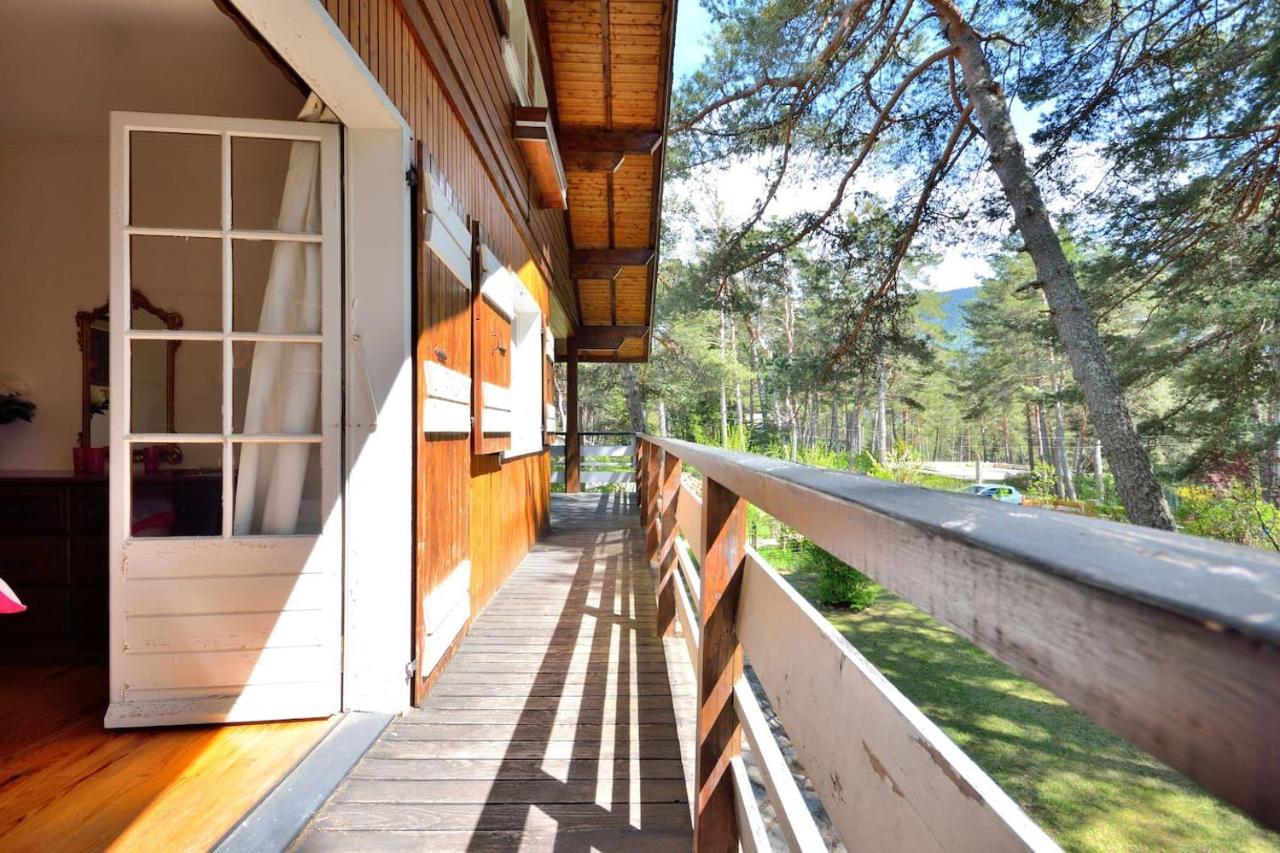 Large Riverside Chalet Near Gorges Du Verdon La Bastide  Exteriér fotografie